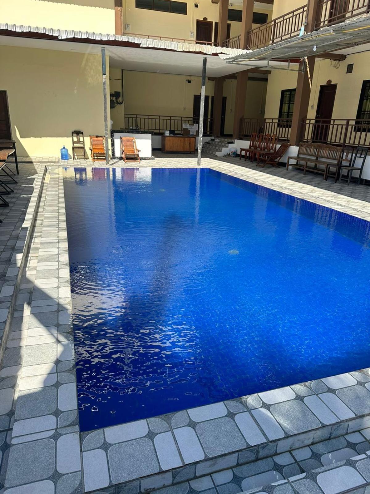 Alisona Hostel Ванг-Виенг Экстерьер фото