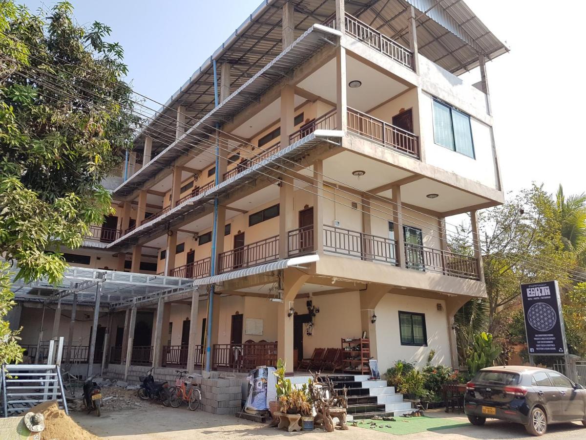 Alisona Hostel Ванг-Виенг Экстерьер фото